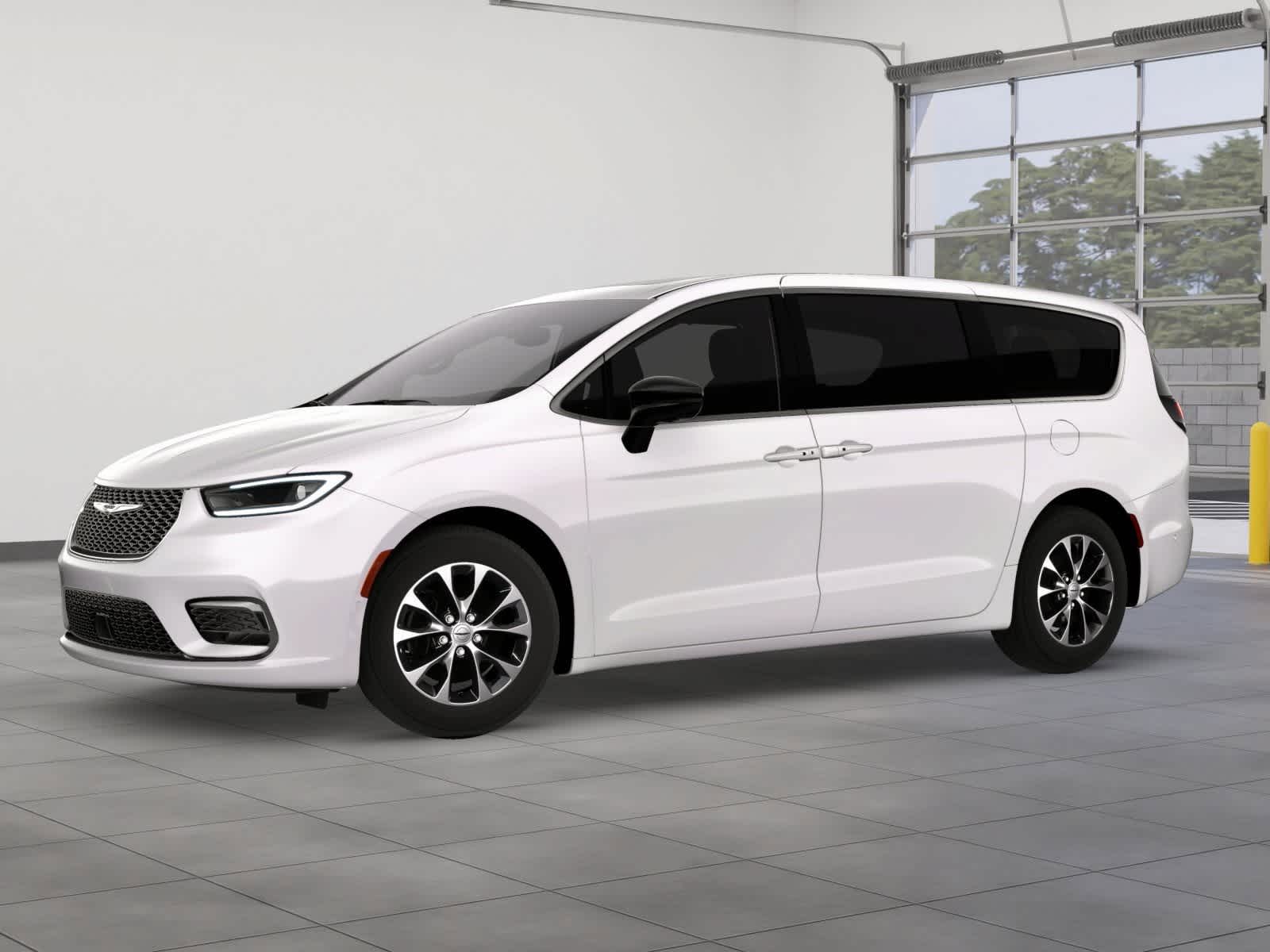 2026 Chrysler Pacifica photo 2