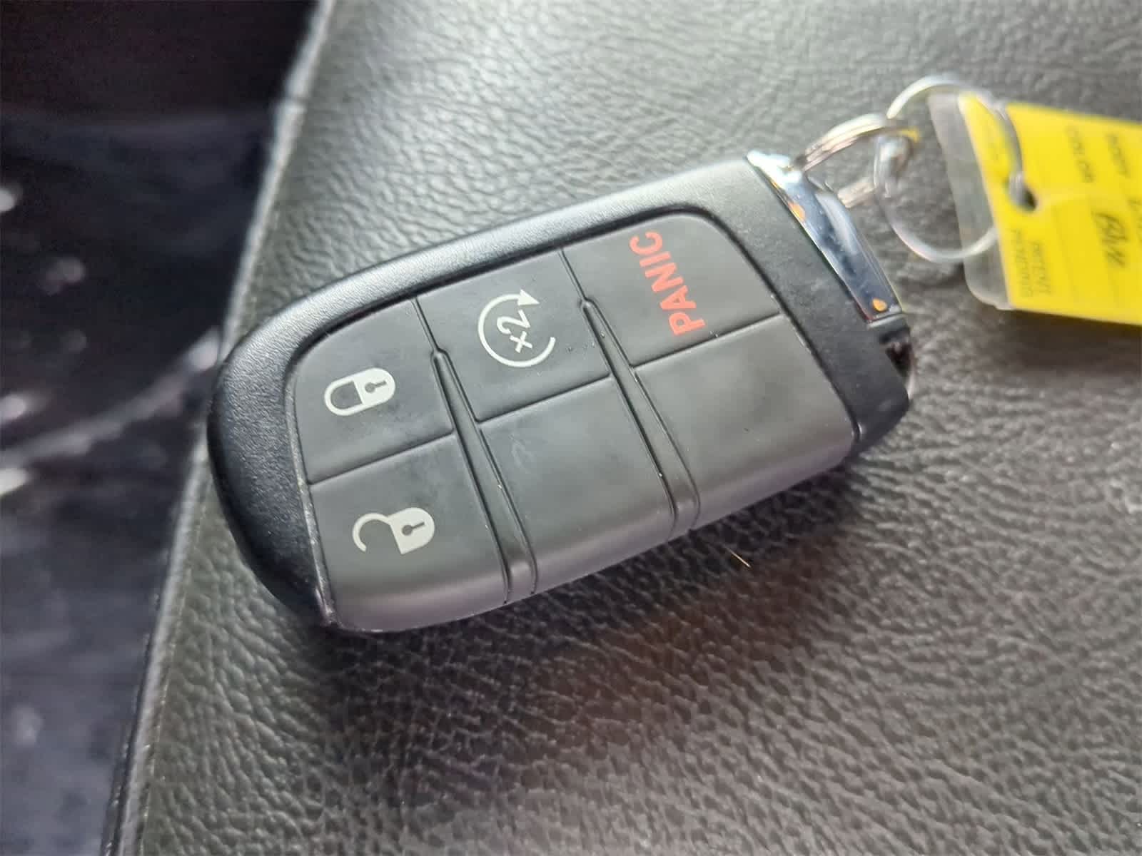 Thumbnail: 2023 Jeep Compass - 41