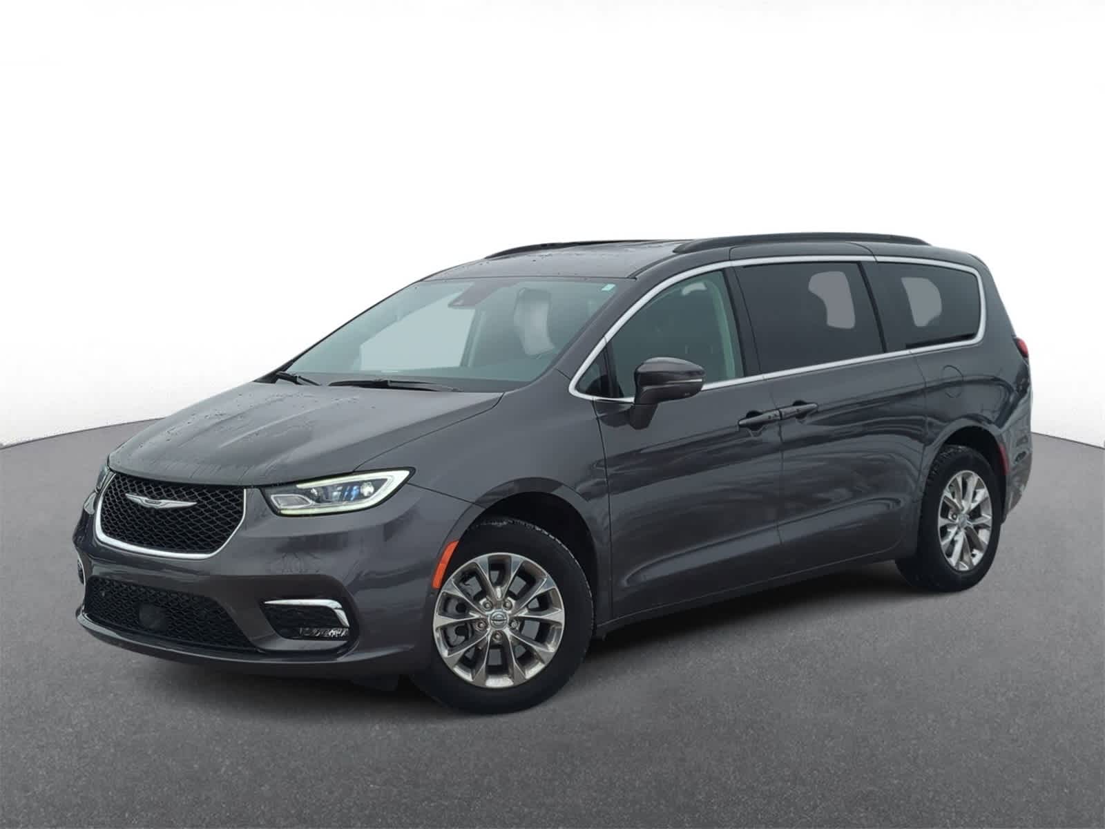 Thumbnail: 2022 Chrysler Pacifica - 1