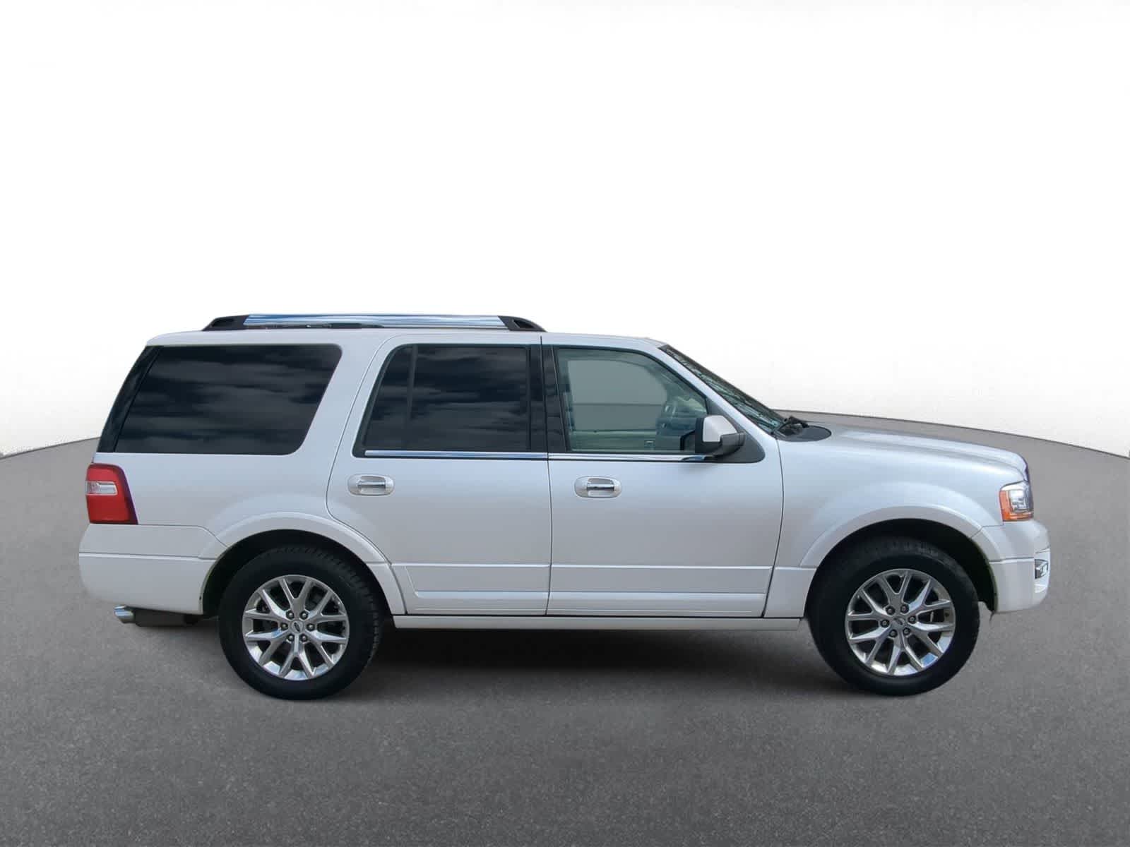 Thumbnail: 2016 Ford Expedition - 9