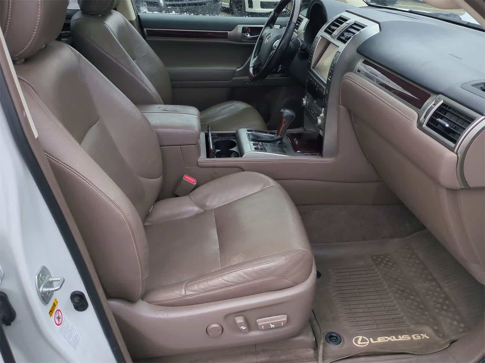 Thumbnail: 2018 Lexus GX - 18