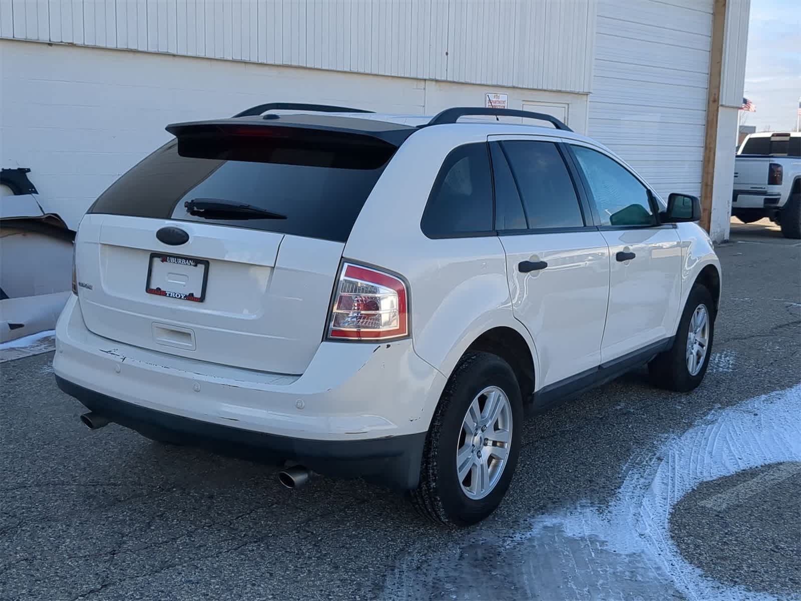 Thumbnail: 2010 Ford Edge - 14