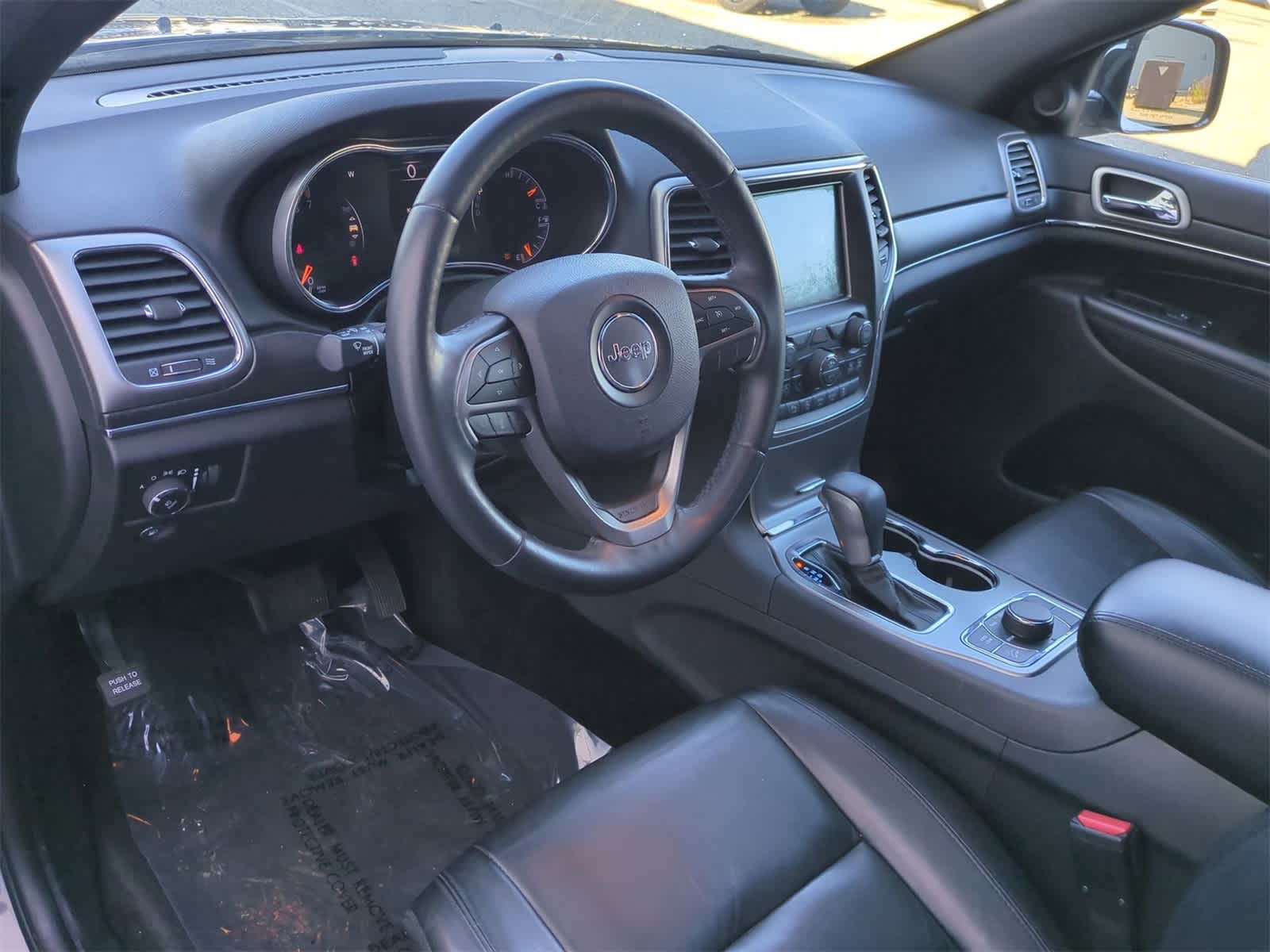 Thumbnail: 2018 Jeep Grand Cherokee - 10