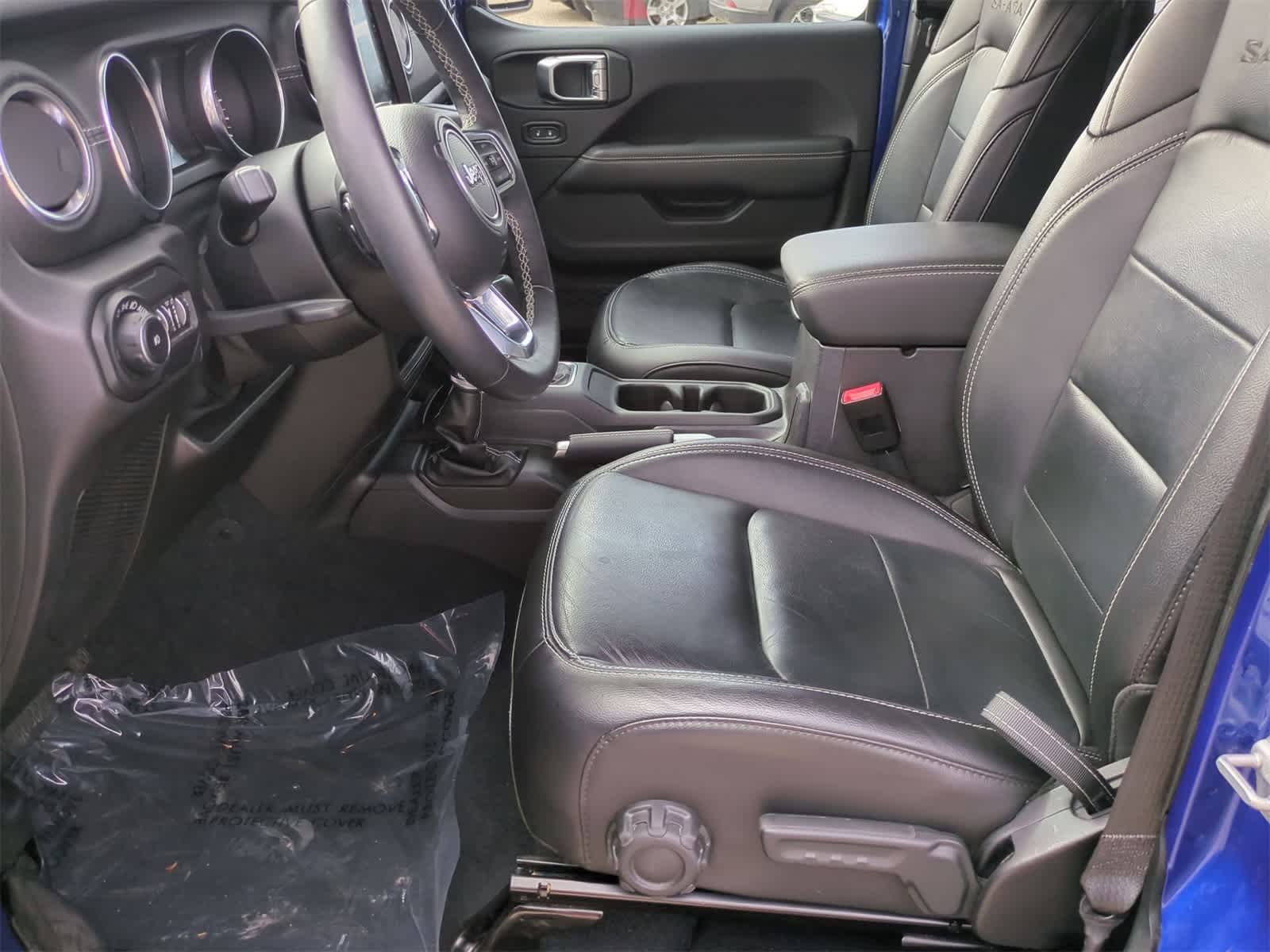 Thumbnail: 2019 Jeep Wrangler - 15
