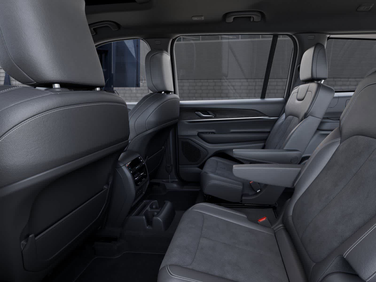 Thumbnail: 2026 Jeep Grand Cherokee L - 23