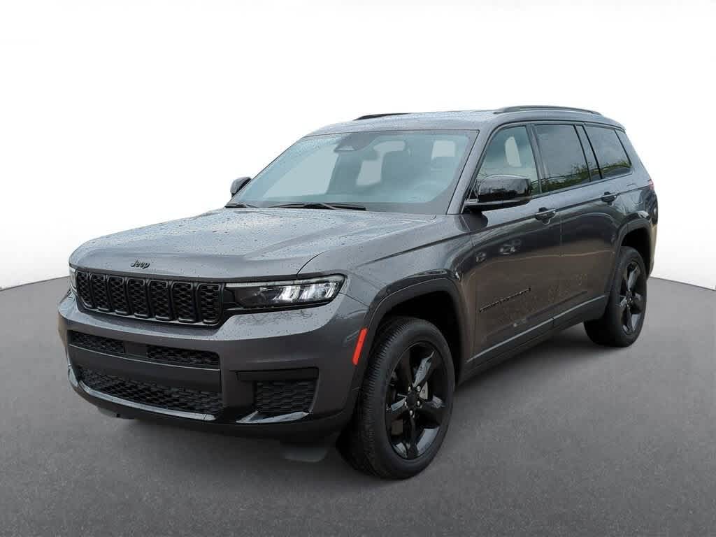 2023 Jeep Grand Cherokee Altitude photo 4