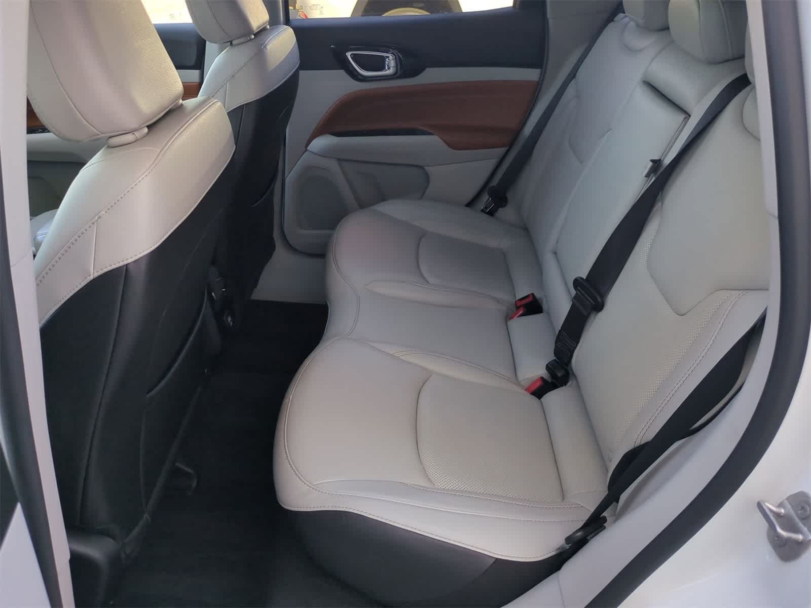 Thumbnail: 2022 Jeep Compass - 19