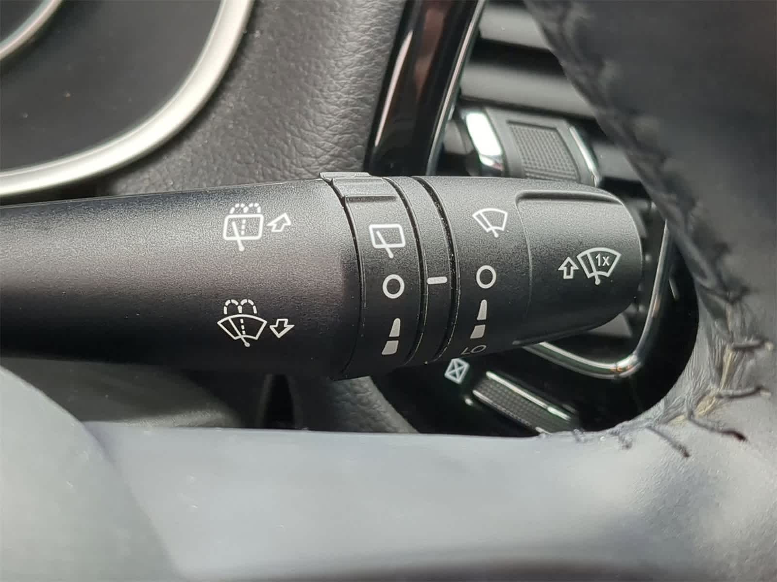 Thumbnail: 2018 Jeep Compass - 25