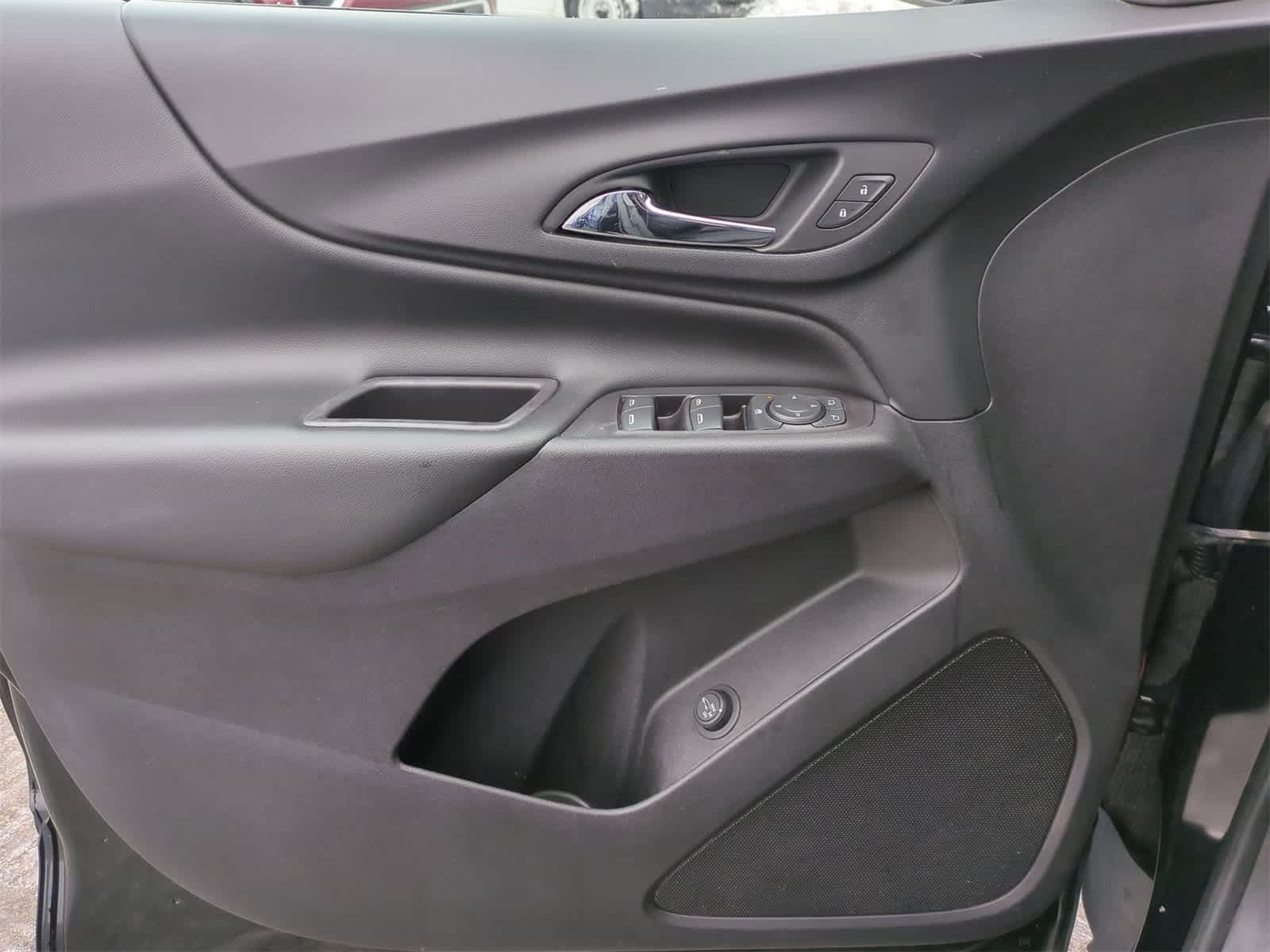 Thumbnail: 2020 Chevrolet Equinox - 30