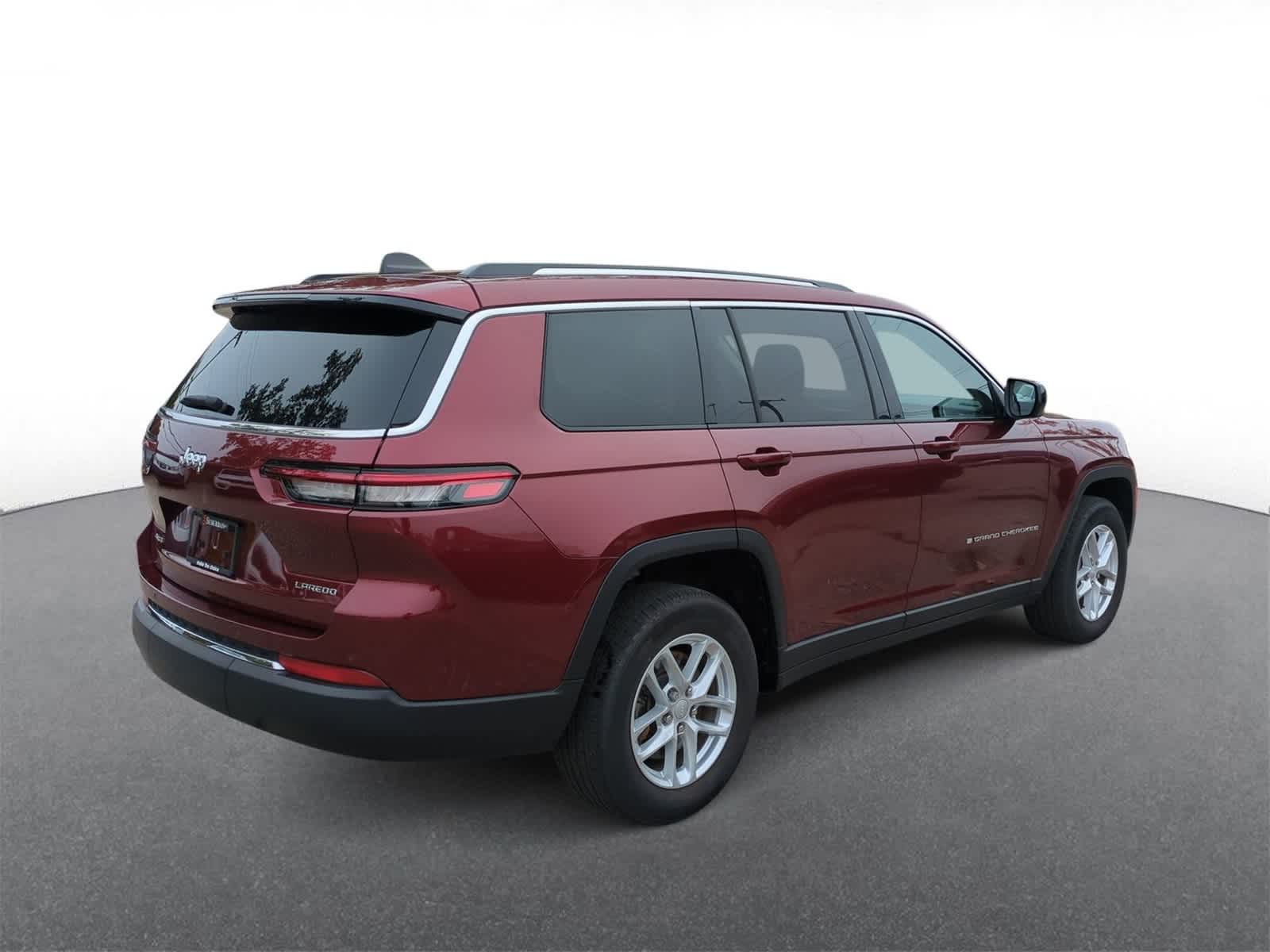 Thumbnail: 2023 Jeep Grand Cherokee L - 8