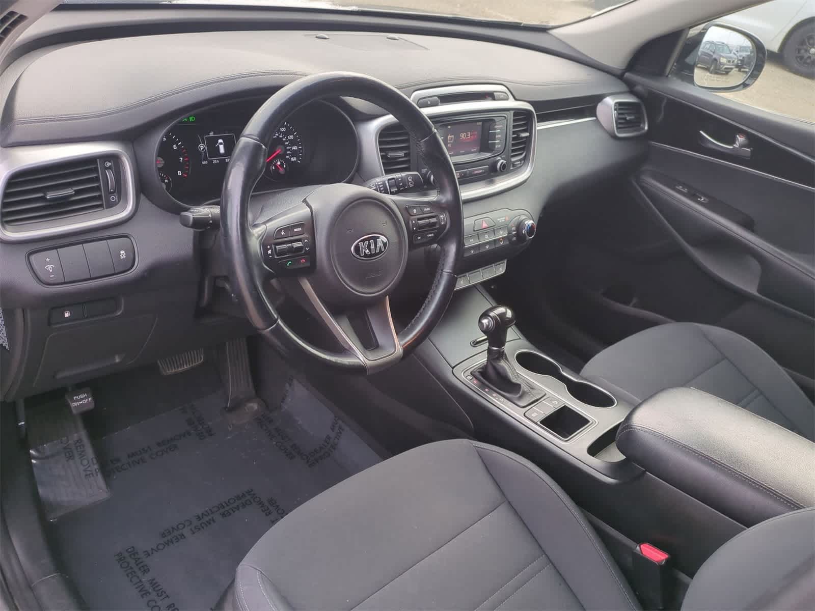 Thumbnail: 2016 Kia Sorento - 10