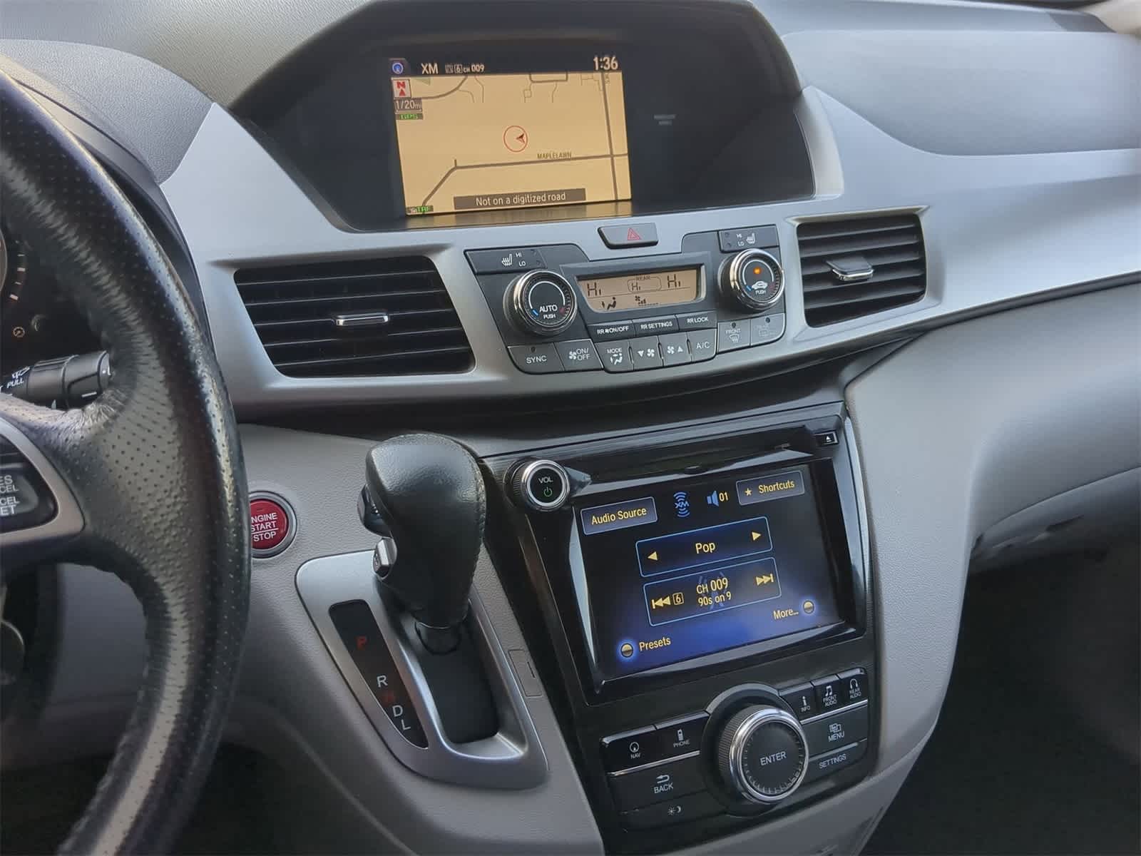 Thumbnail: 2016 Honda Odyssey - 36