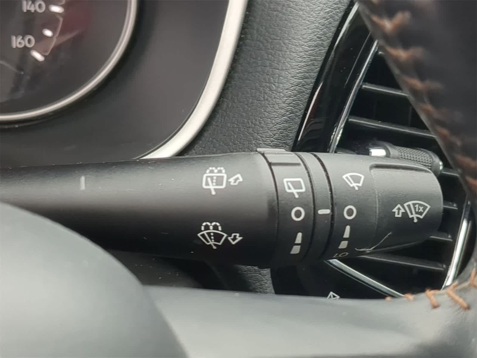 Thumbnail: 2020 Jeep Compass - 32