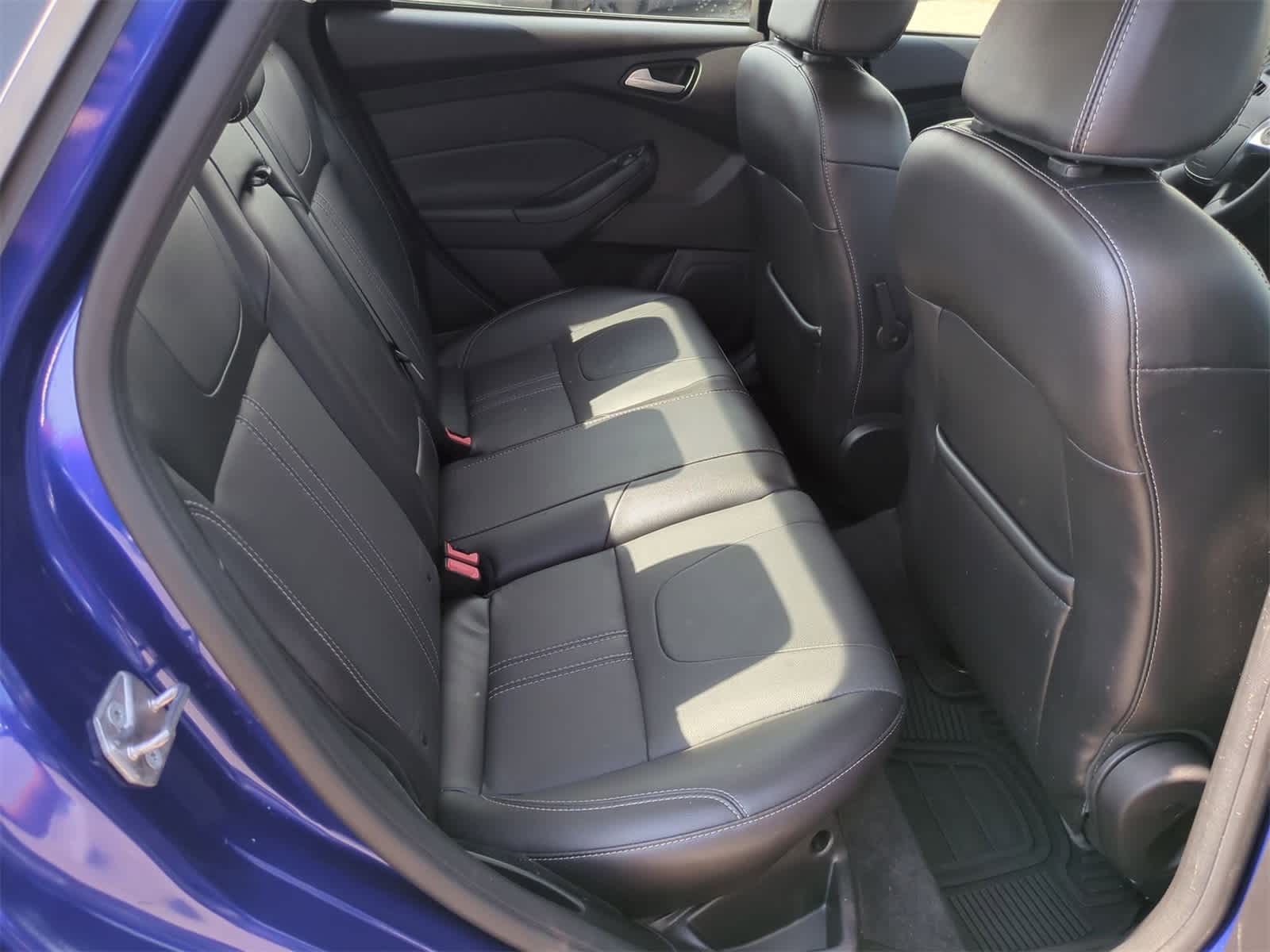 Thumbnail: 2014 Ford Focus - 18