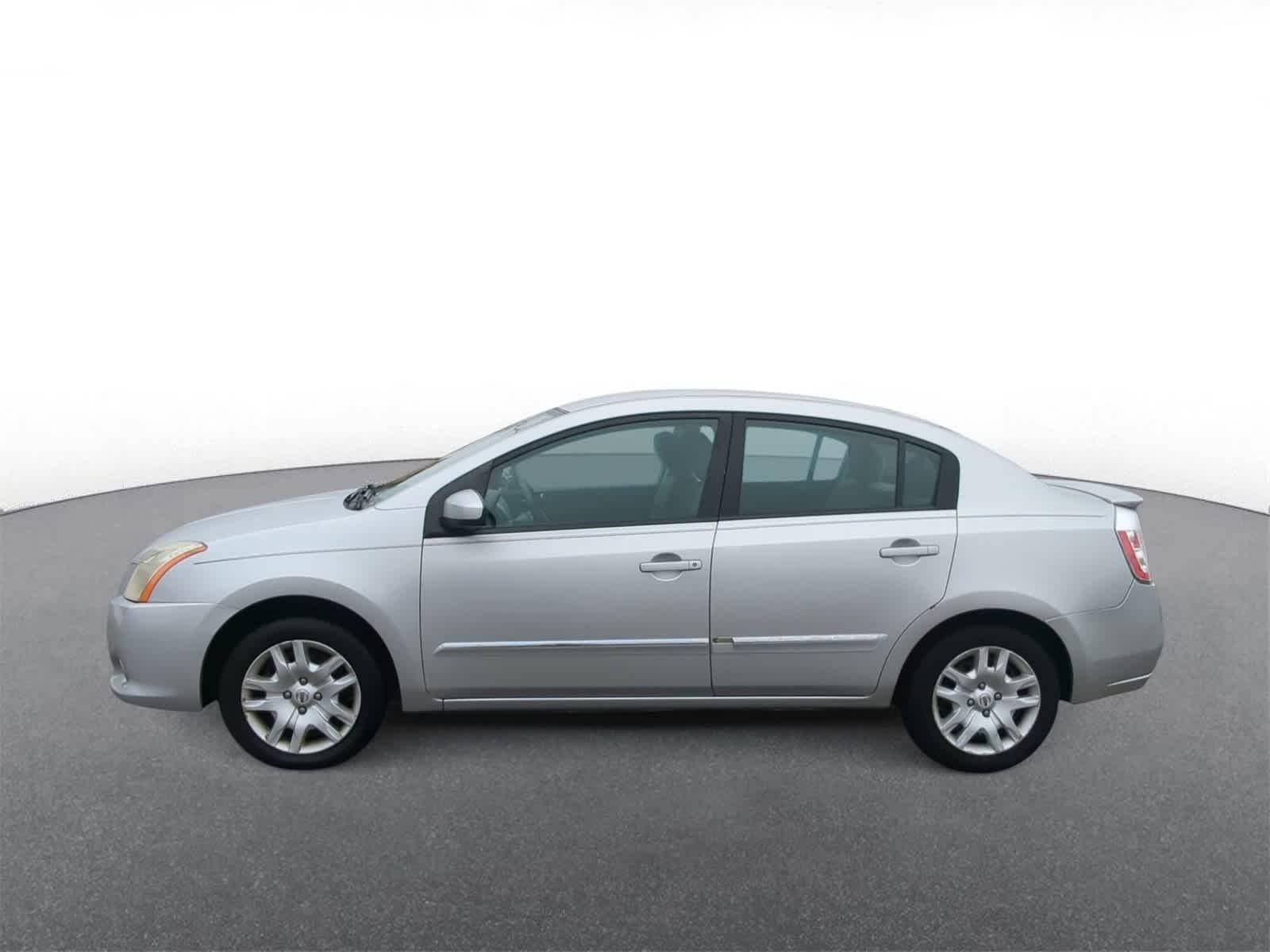 Thumbnail: 2011 Nissan Sentra - 5