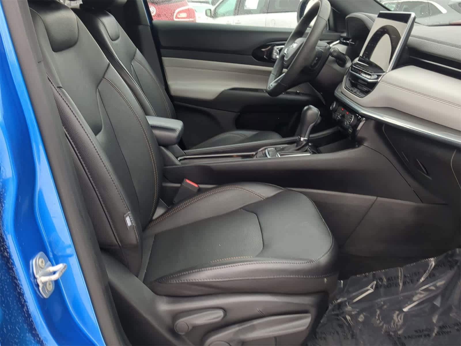 Thumbnail: 2023 Jeep Compass - 28