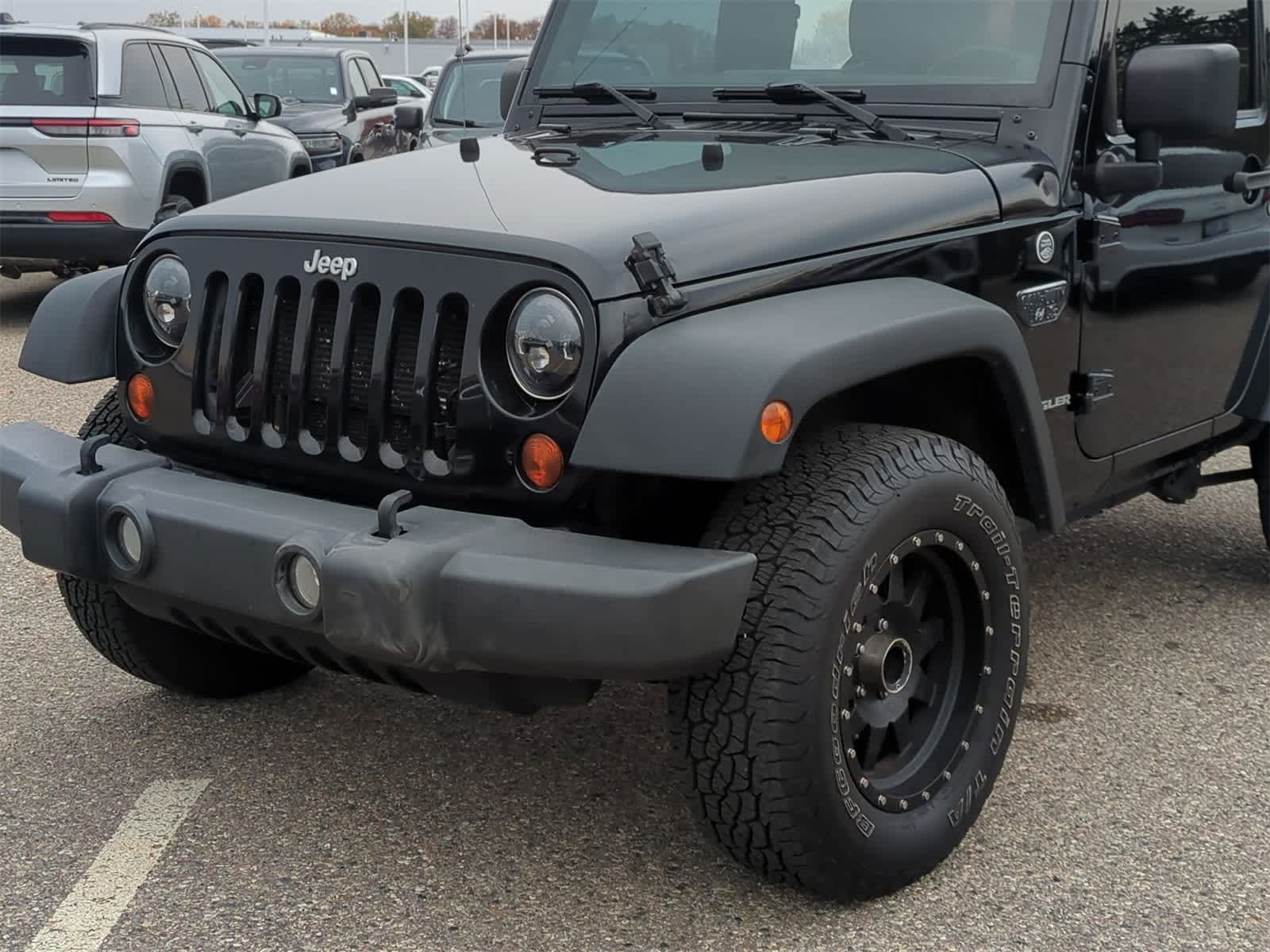 Thumbnail: 2013 Jeep Wrangler - 11