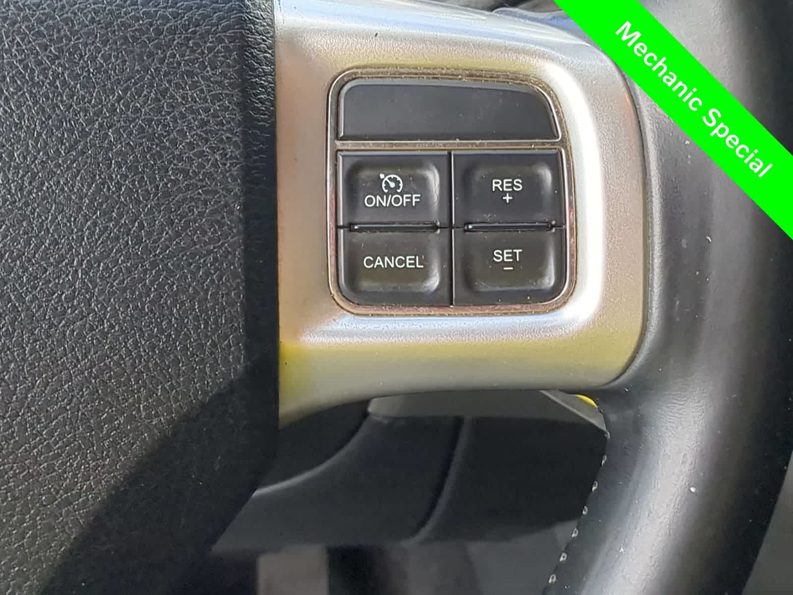 Thumbnail: 2012 Dodge Durango - 24
