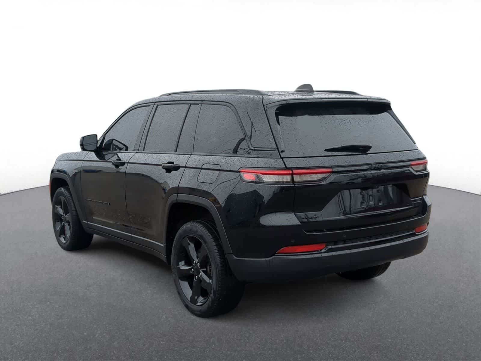 Thumbnail: 2024 Jeep Grand Cherokee - 6
