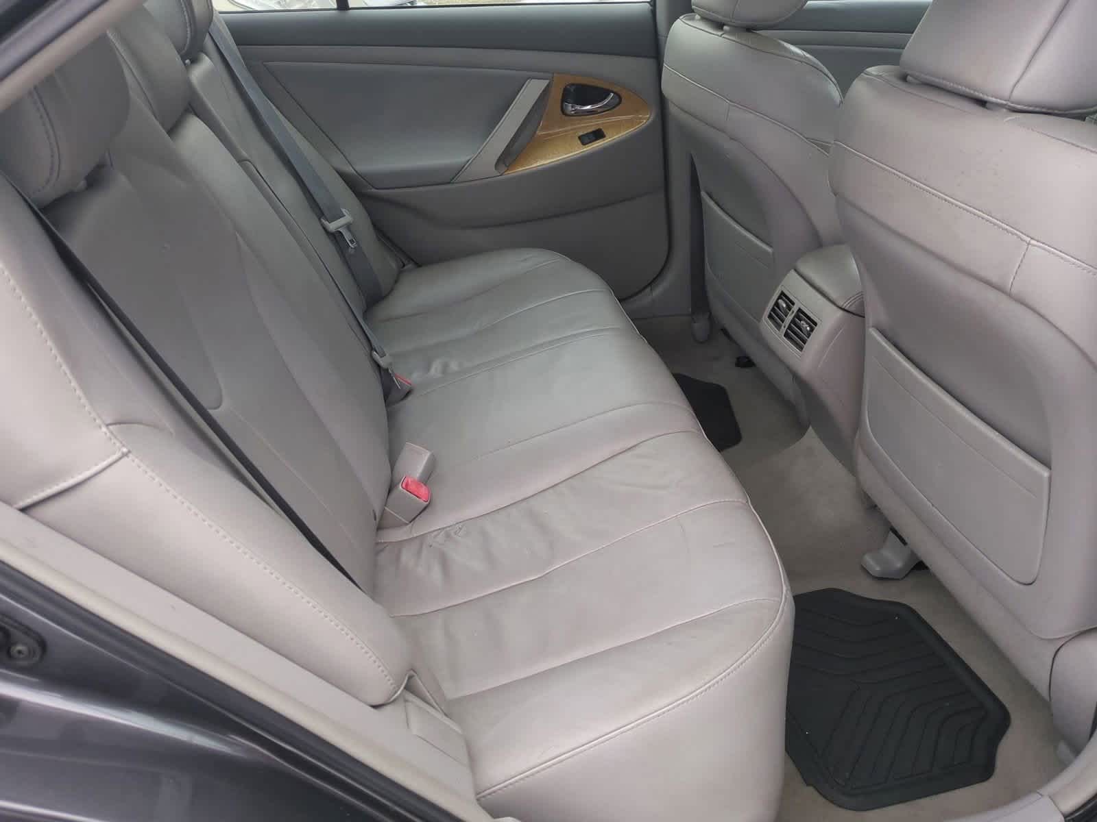 2007 Toyota Camry XLE 19