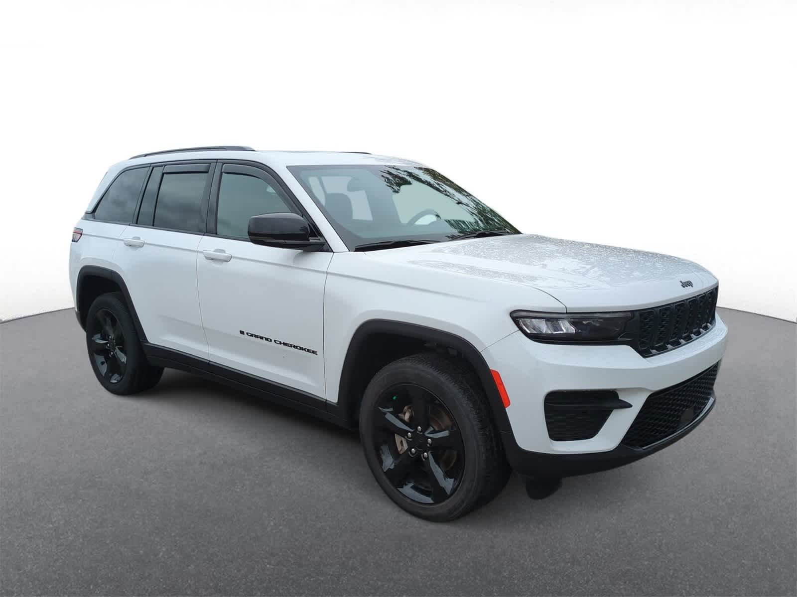 2023 Jeep Grand Cherokee Altitude X photo 2