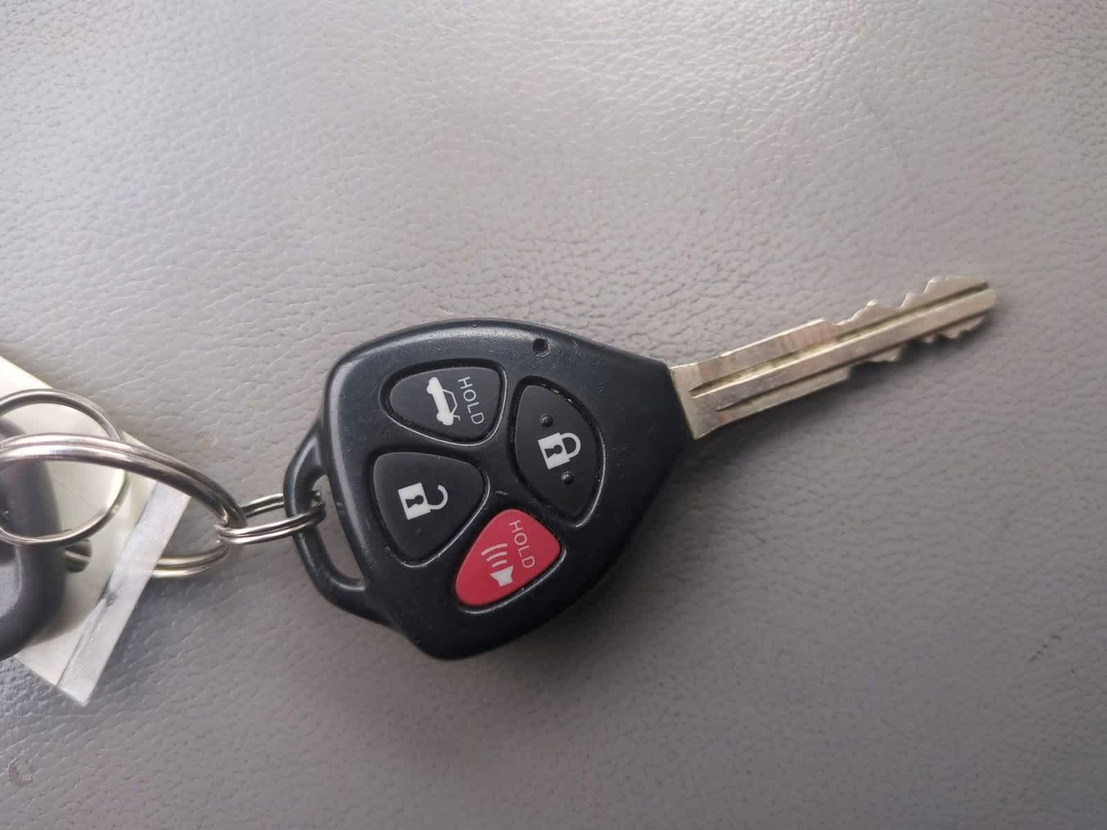 2007 Toyota Camry XLE 29