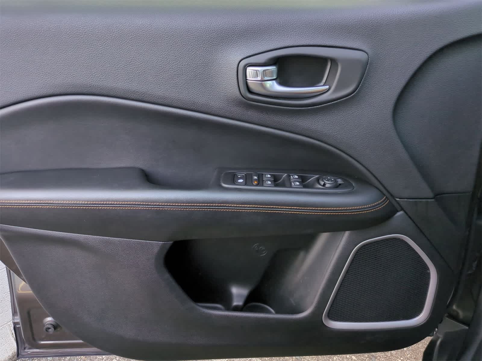 Thumbnail: 2019 Jeep Compass - 29