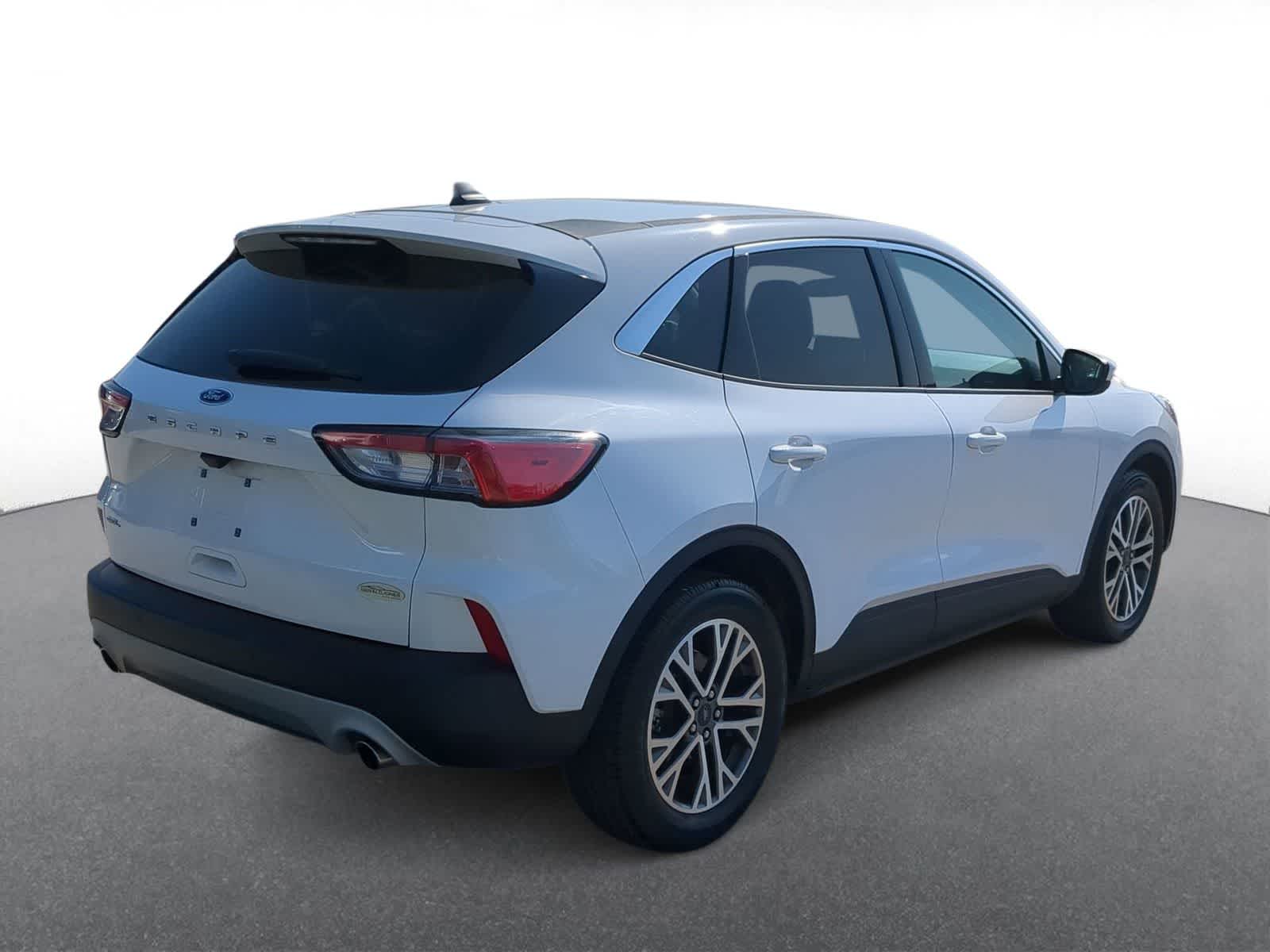 Thumbnail: 2022 Ford Escape - 8