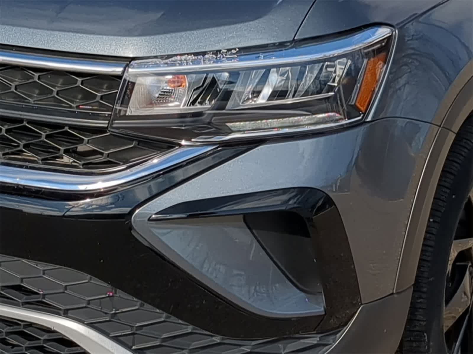 Thumbnail: 2022 Volkswagen Taos - 18