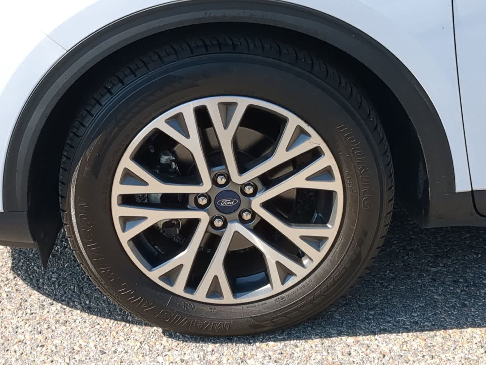 Thumbnail: 2022 Ford Escape - 14