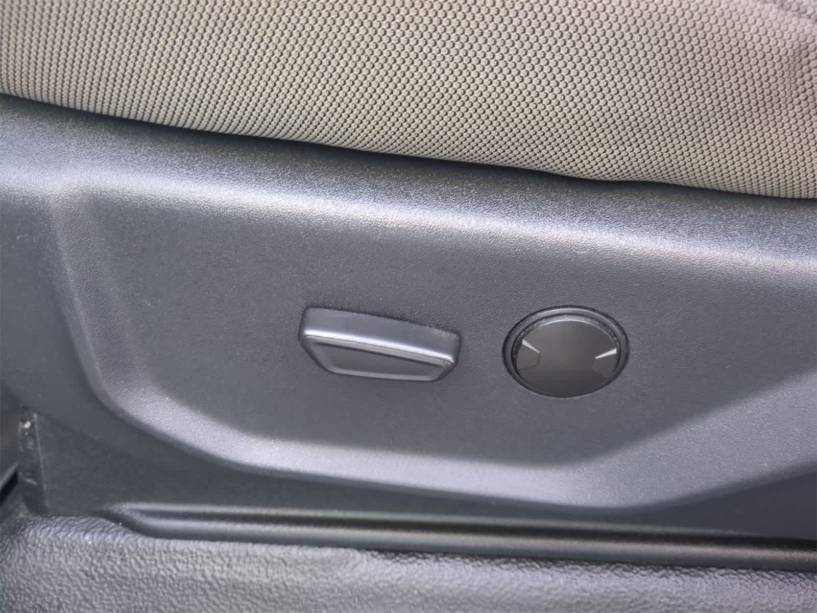 Thumbnail: 2022 Ford Econoline - 17