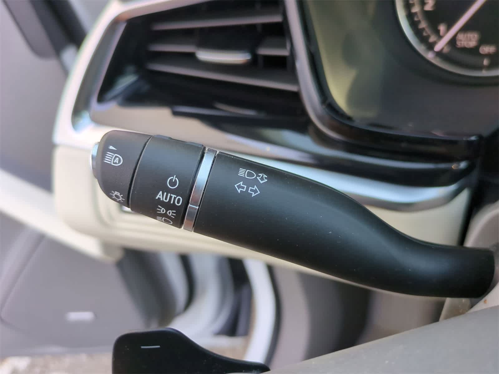 Thumbnail: 2024 Cadillac XT6 - 27