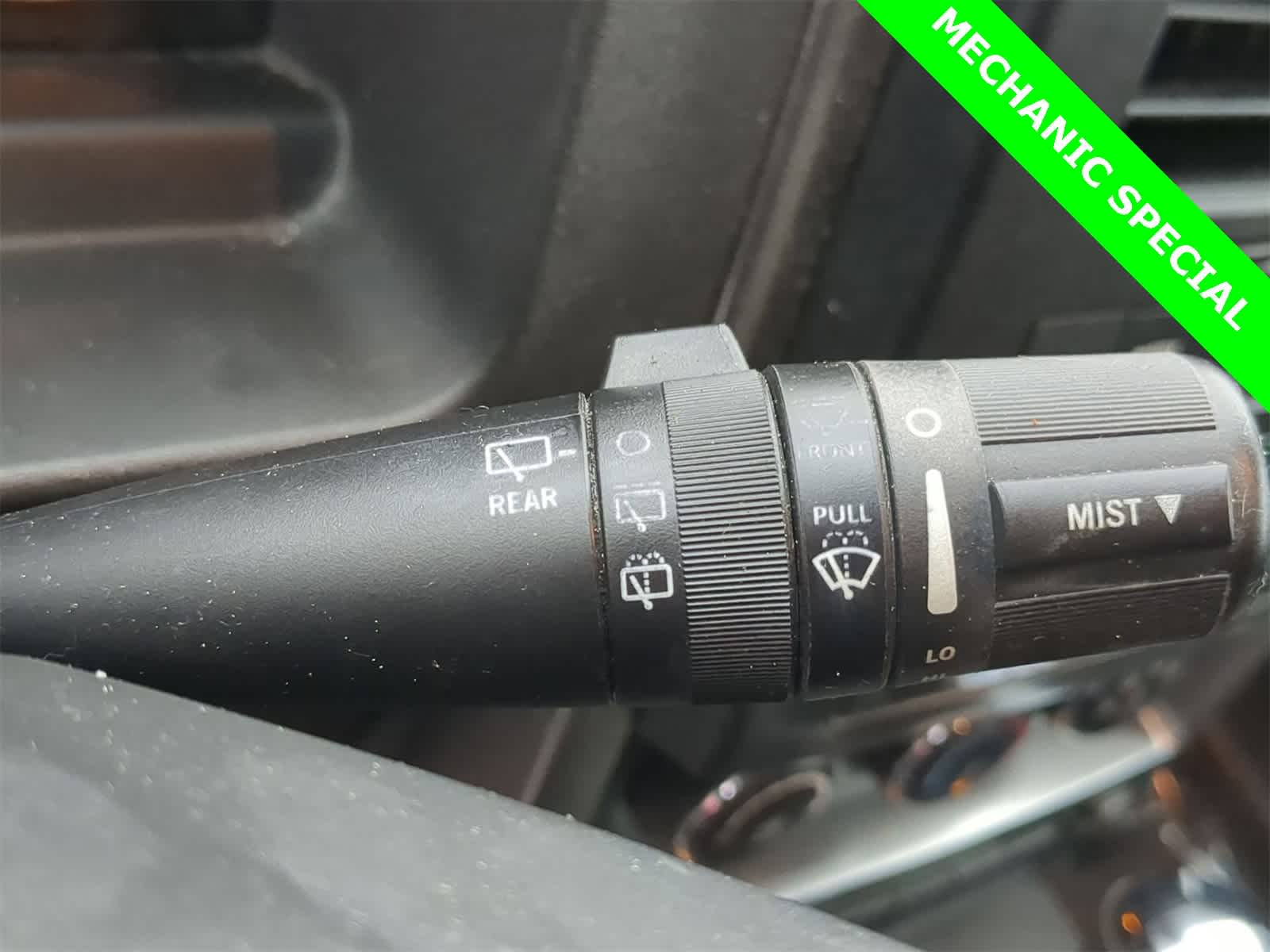 Thumbnail: 2010 Jeep Liberty - 30