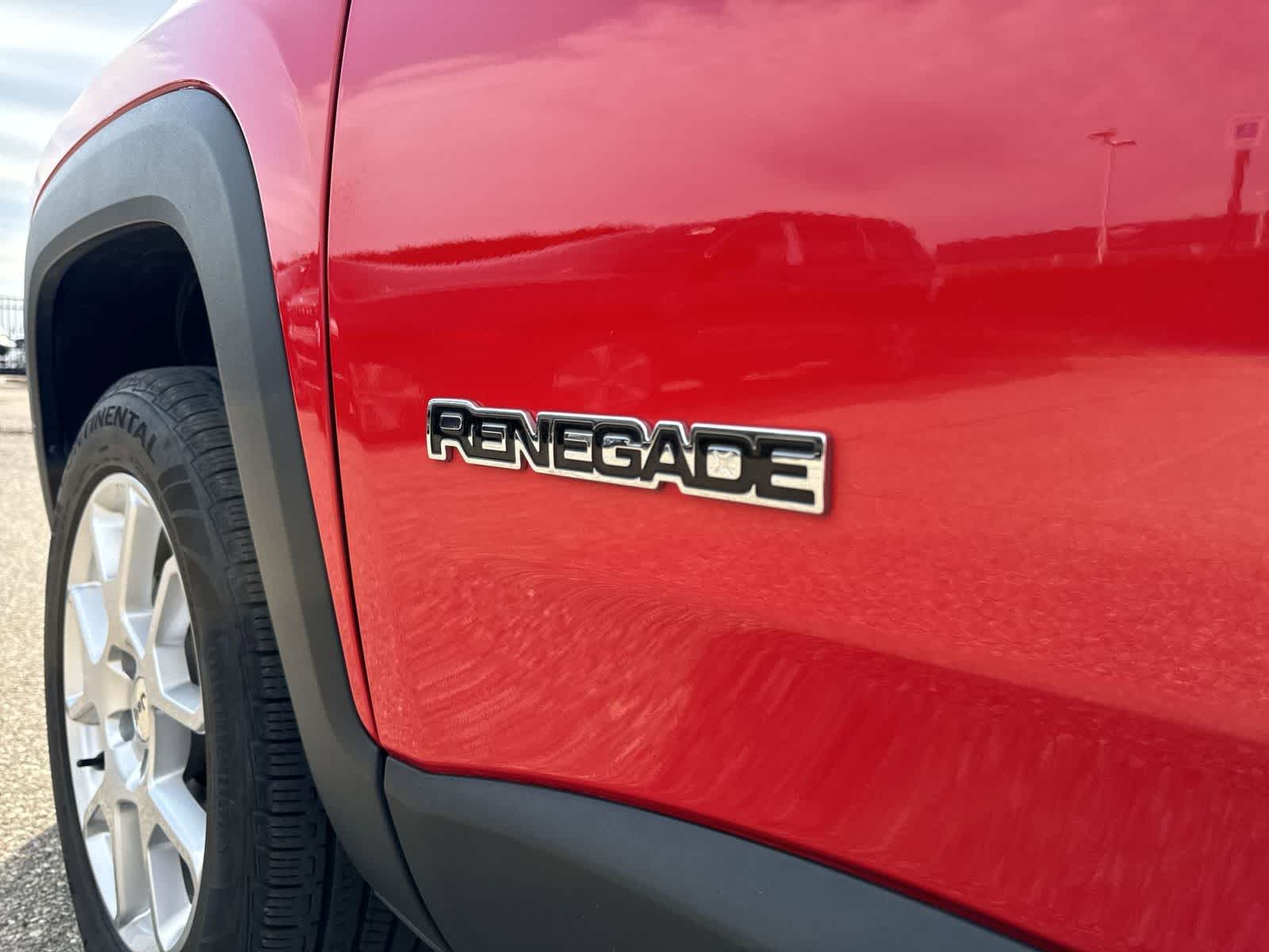 Thumbnail: 2022 Jeep Renegade - 13