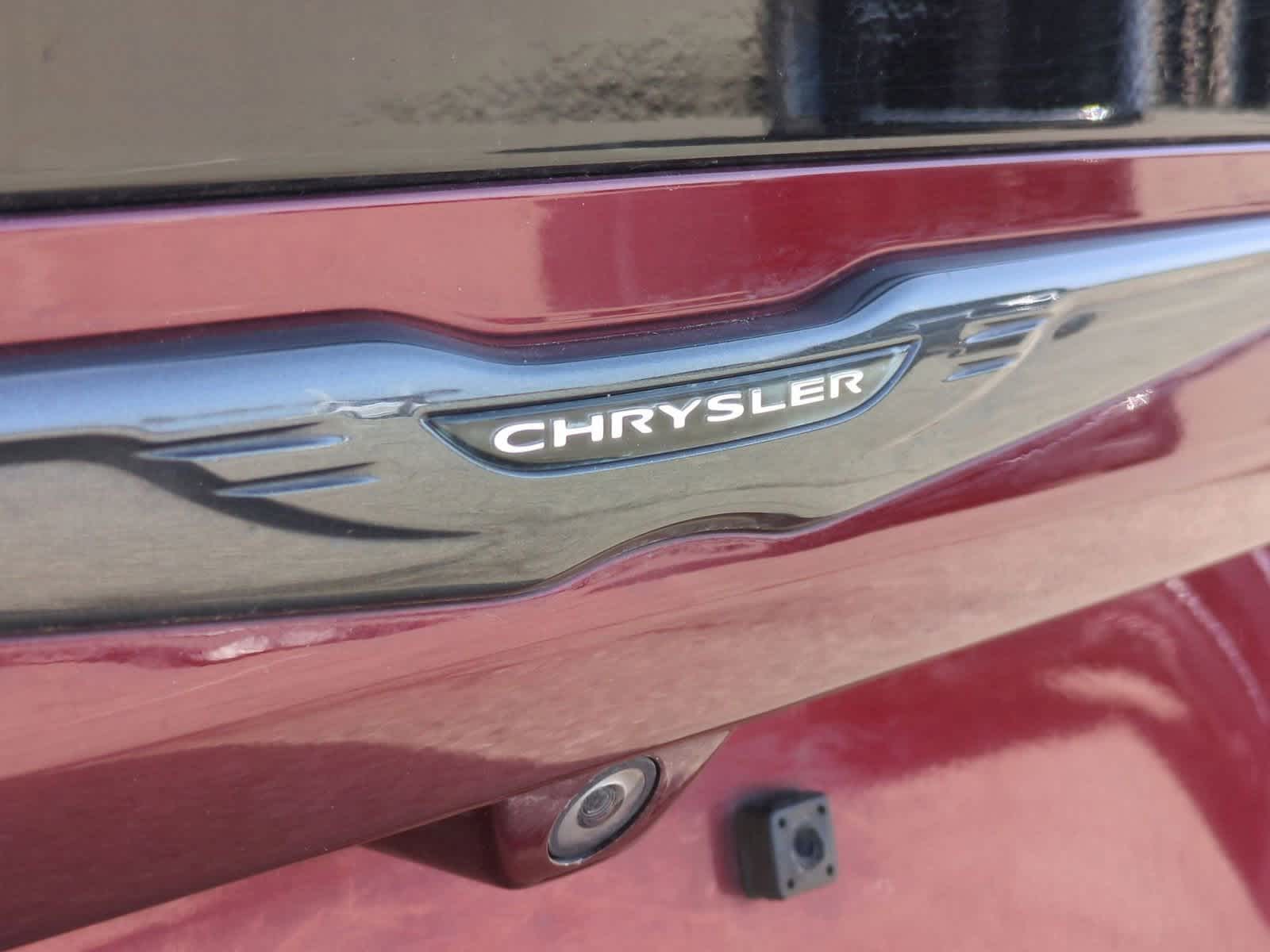 Thumbnail: 2019 Chrysler Pacifica - 11