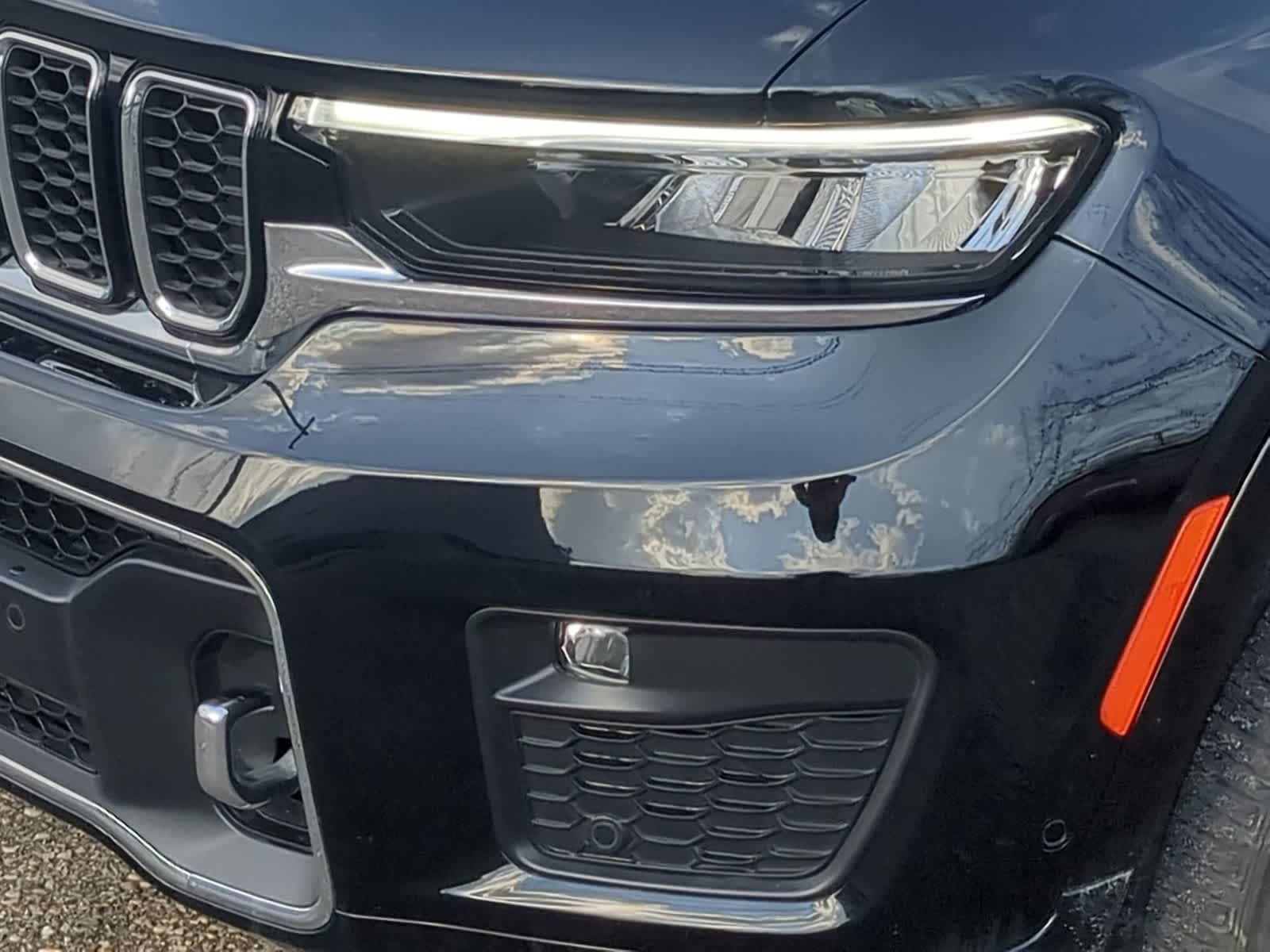 Thumbnail: 2023 Jeep Grand Cherokee - 11