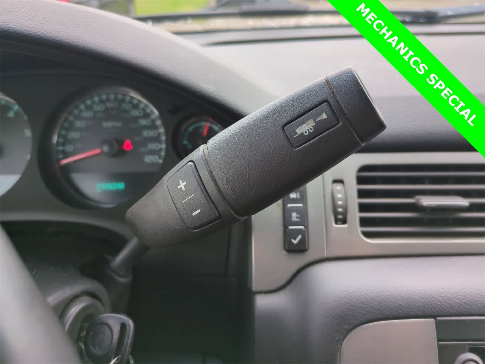 Thumbnail: 2011 Chevrolet Avalanche 1500 - 25