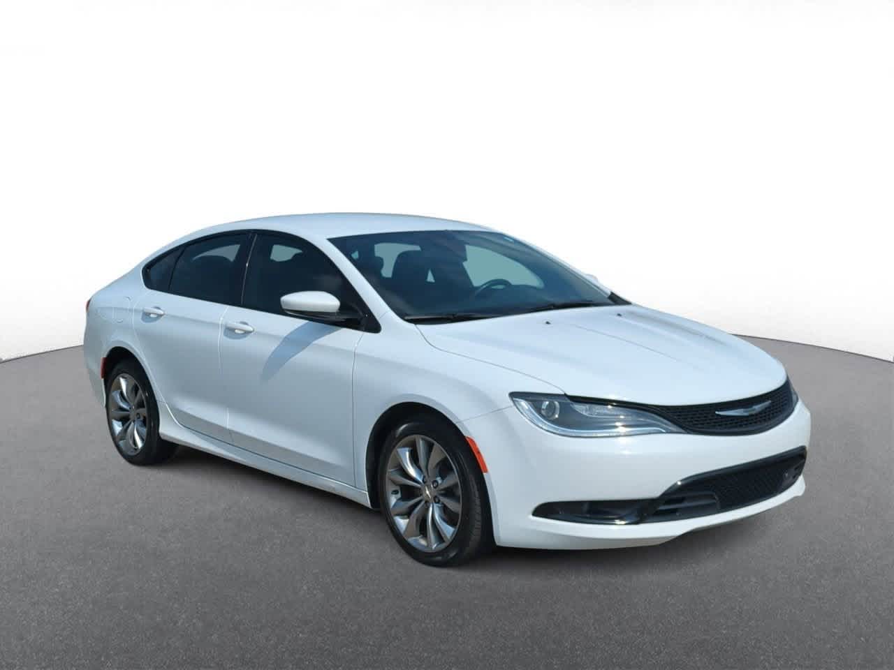 Thumbnail: 2016 Chrysler 200 - 2