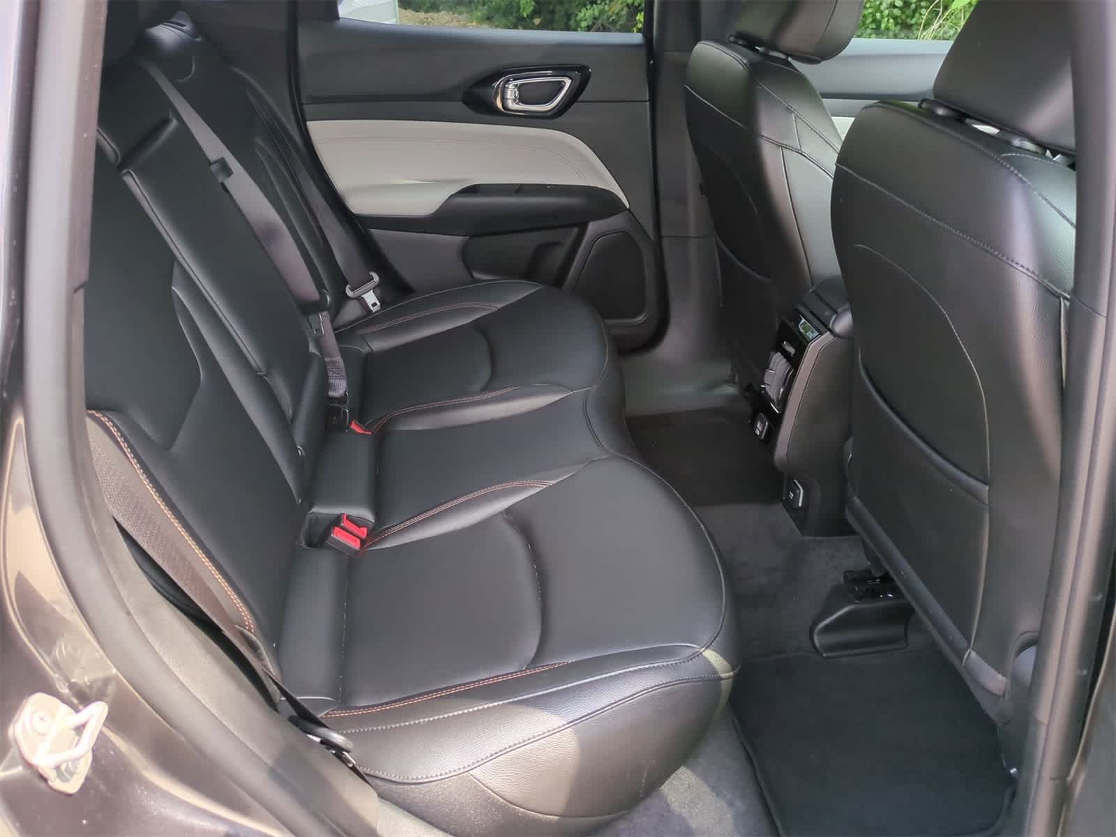2024 Jeep Compass Limited 18