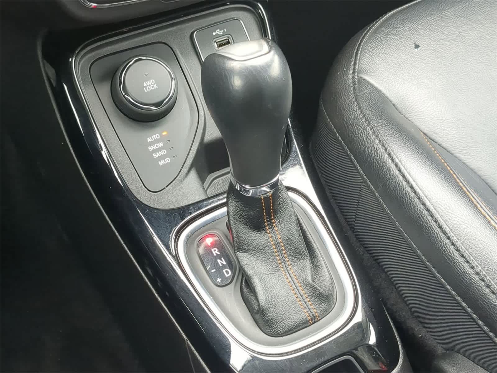 Thumbnail: 2020 Jeep Compass - 37