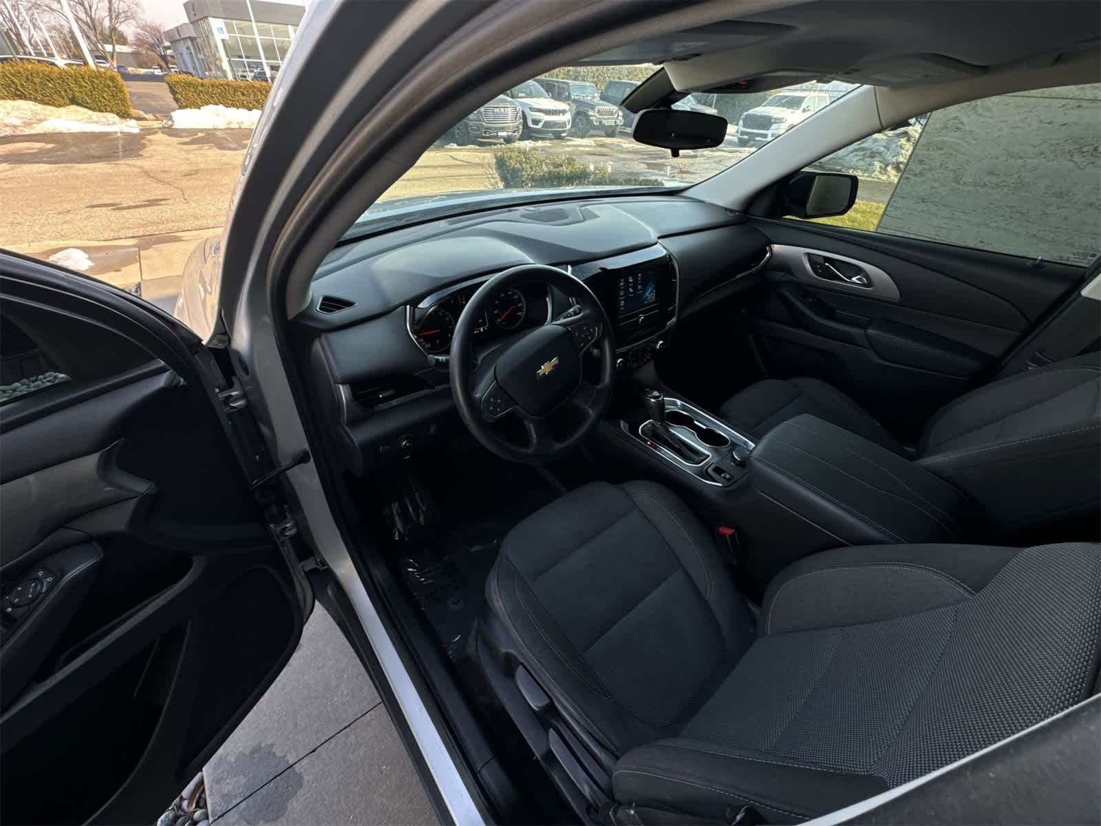 Thumbnail: 2019 Chevrolet Traverse - 10