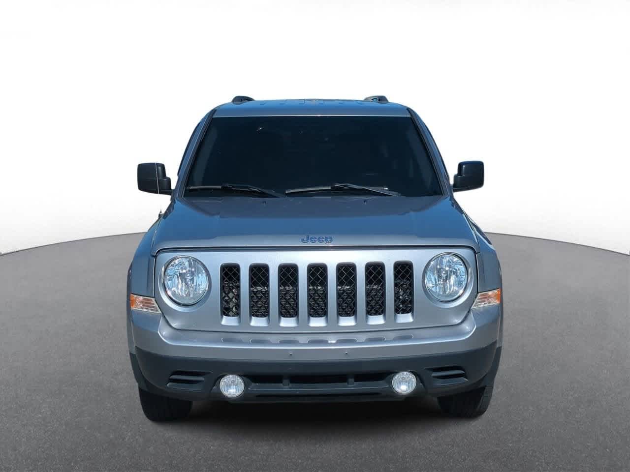 Thumbnail: 2016 Jeep Patriot - 3