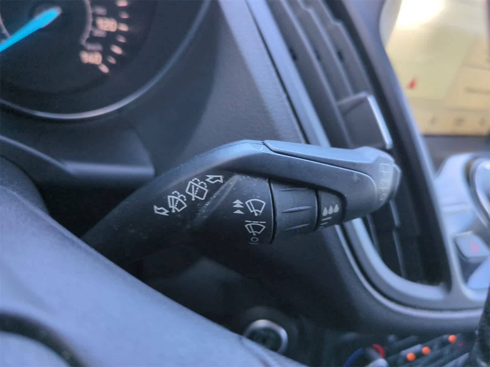 Thumbnail: 2019 Ford Escape - 24