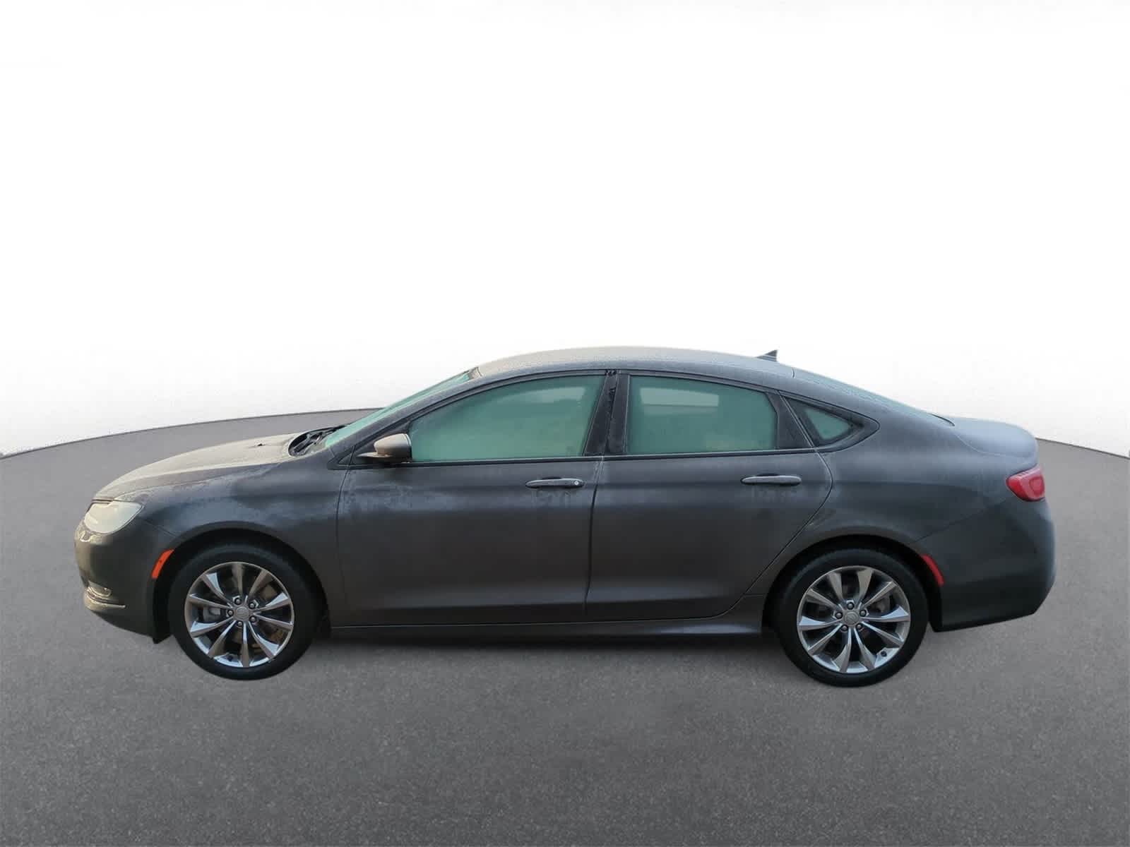 Thumbnail: 2015 Chrysler 200 - 5