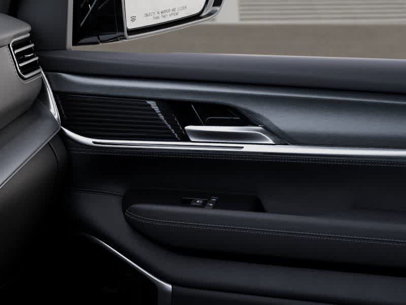 Thumbnail: 2026 Jeep Grand Wagoneer - 25