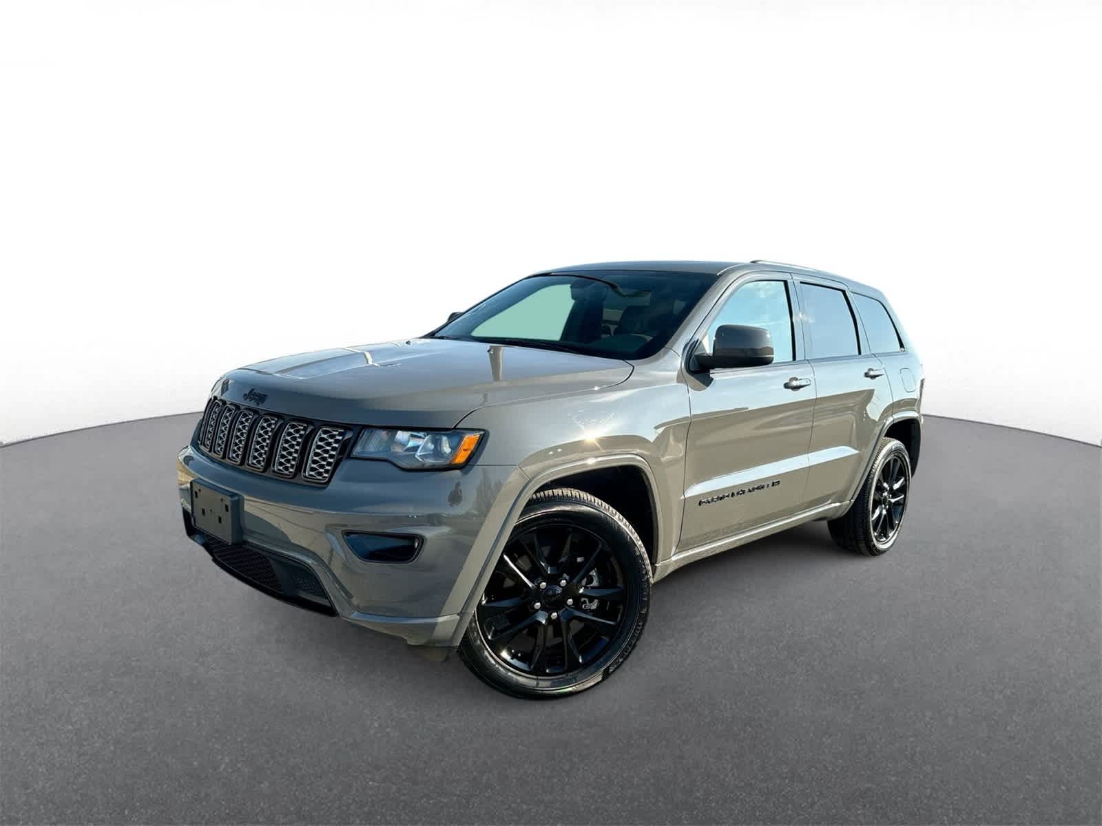 Thumbnail: 2022 Jeep Grand Cherokee - 1
