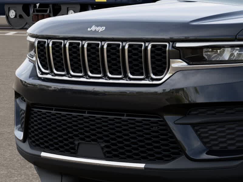 Thumbnail: 2025 Jeep Grand Cherokee - 11