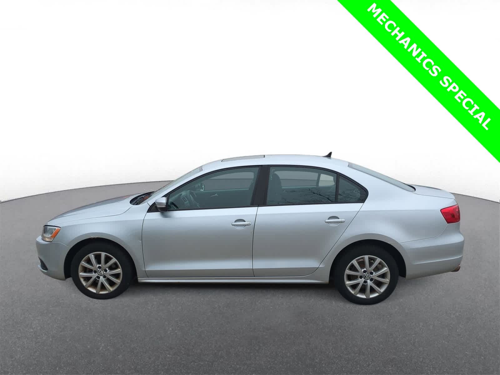 Thumbnail: 2011 Volkswagen Jetta - 5