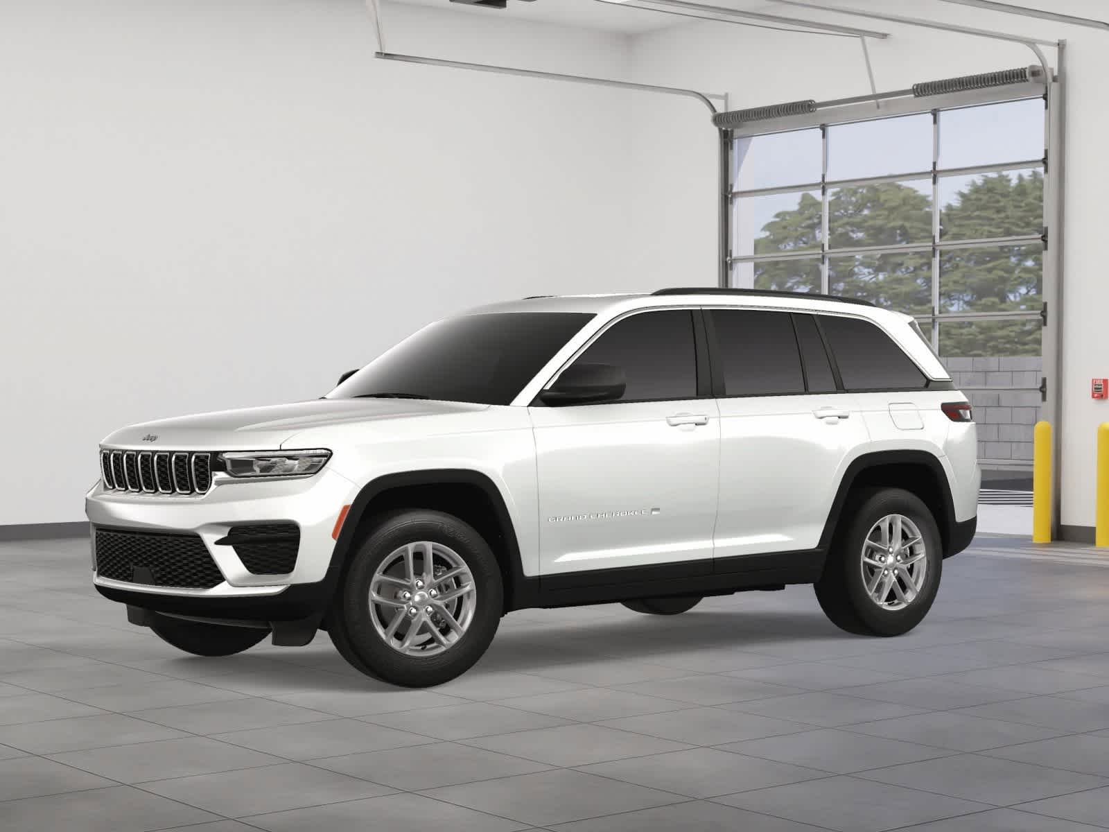 2025 Jeep Grand Cherokee Laredo Hero Image