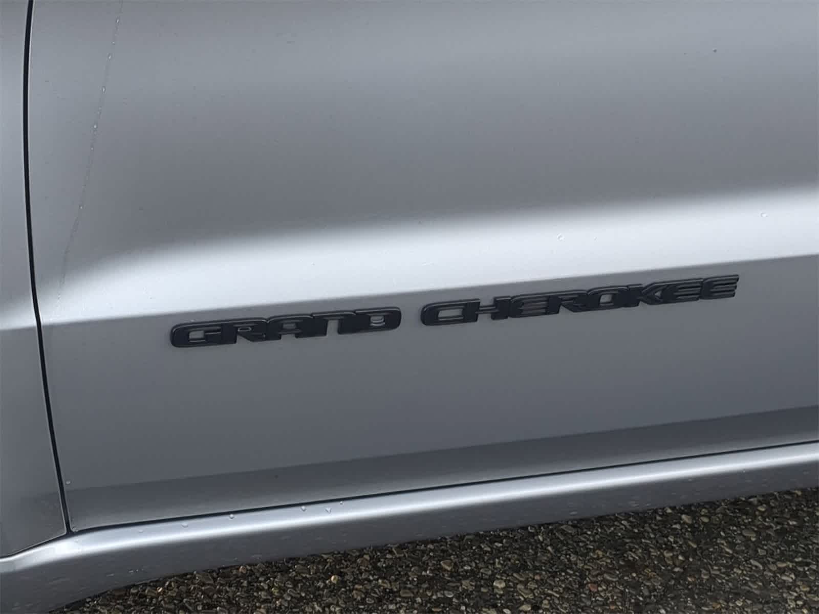 Thumbnail: 2020 Jeep Grand Cherokee - 13